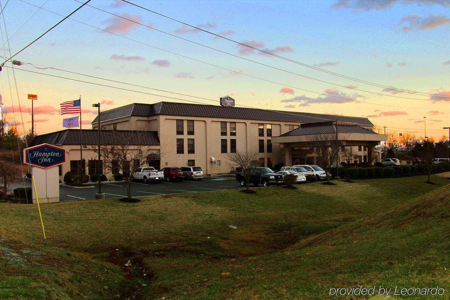 Hampton Inn Dickson Buitenkant foto