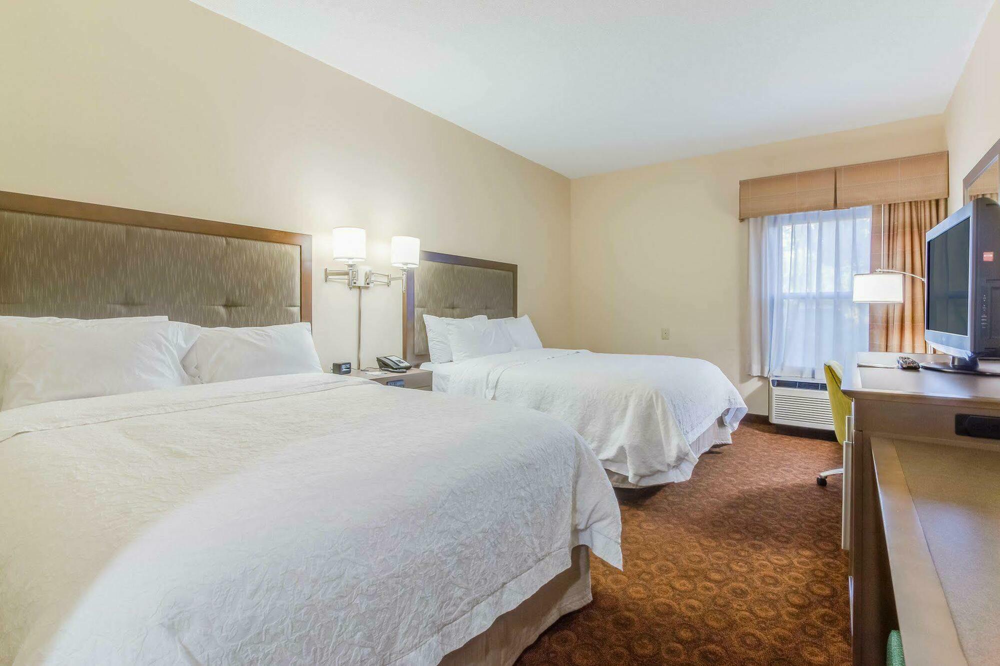 Hampton Inn Dickson Buitenkant foto